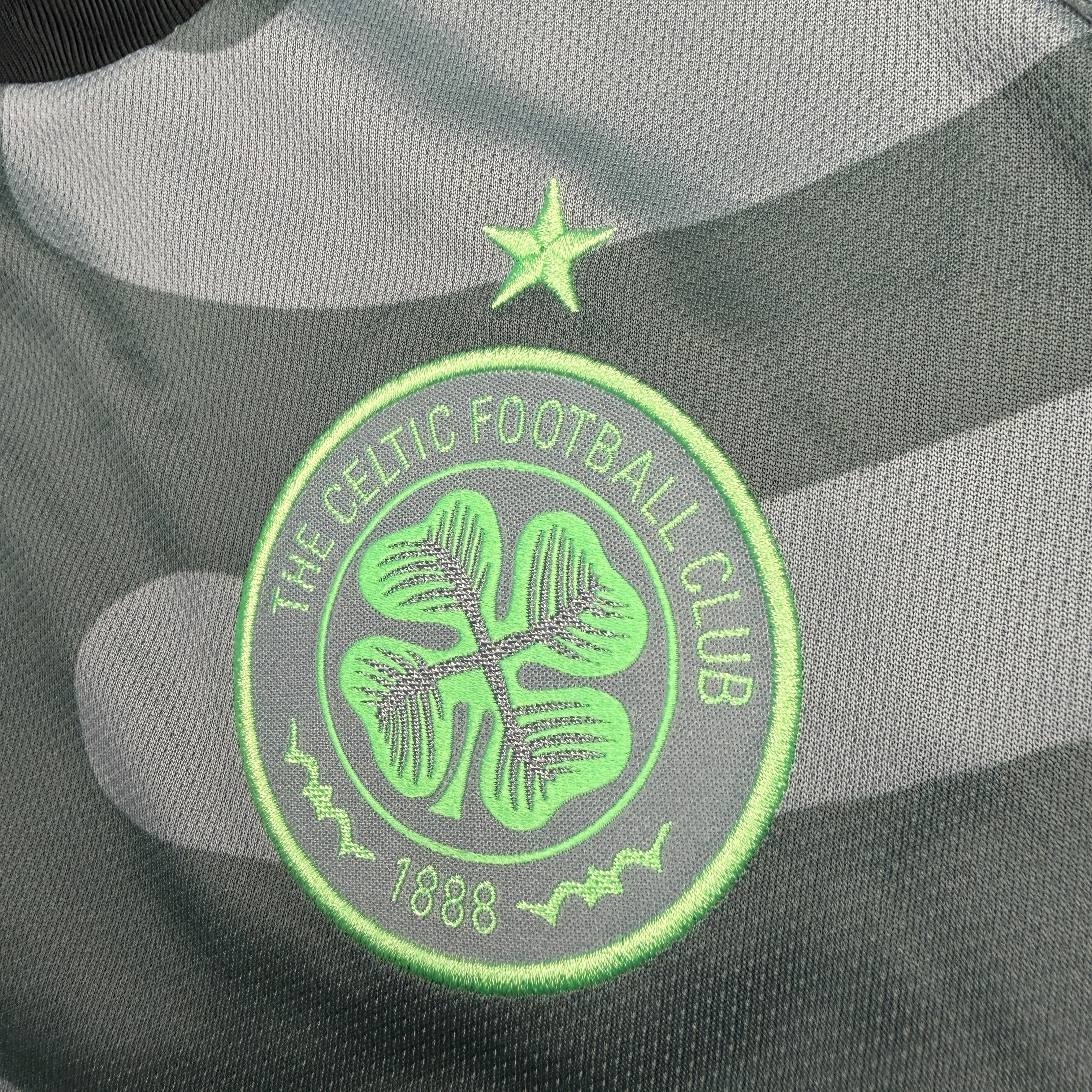 Celtic Jersey Adidas Size M 2023-24 Third BNWT