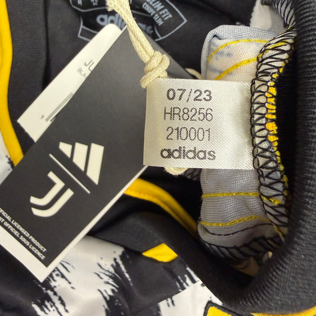 Juventus Jersey Adidas Size M 2023-24 Home BNWT