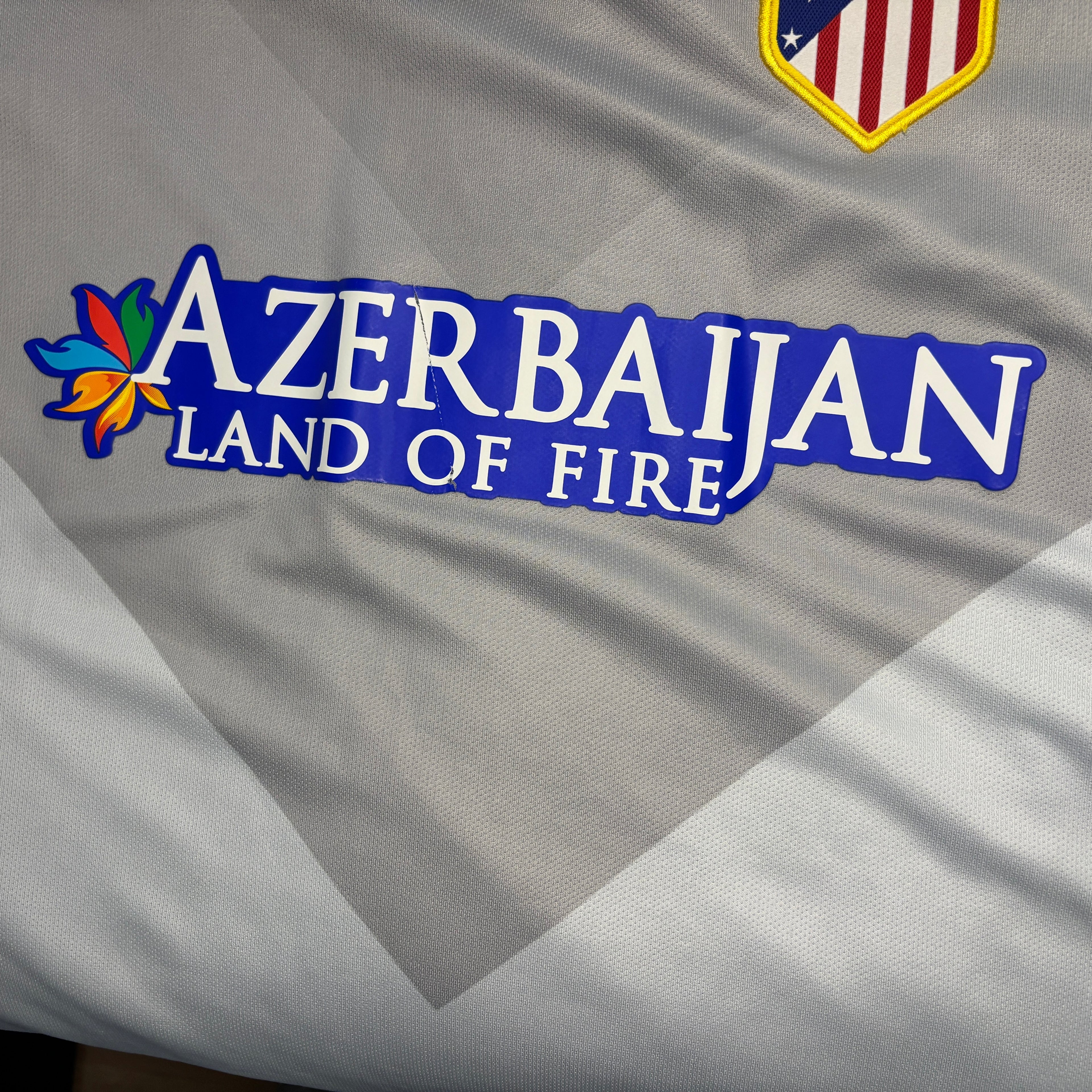 Atletico Madrid Jersey Nike Size L 2015-16 Away