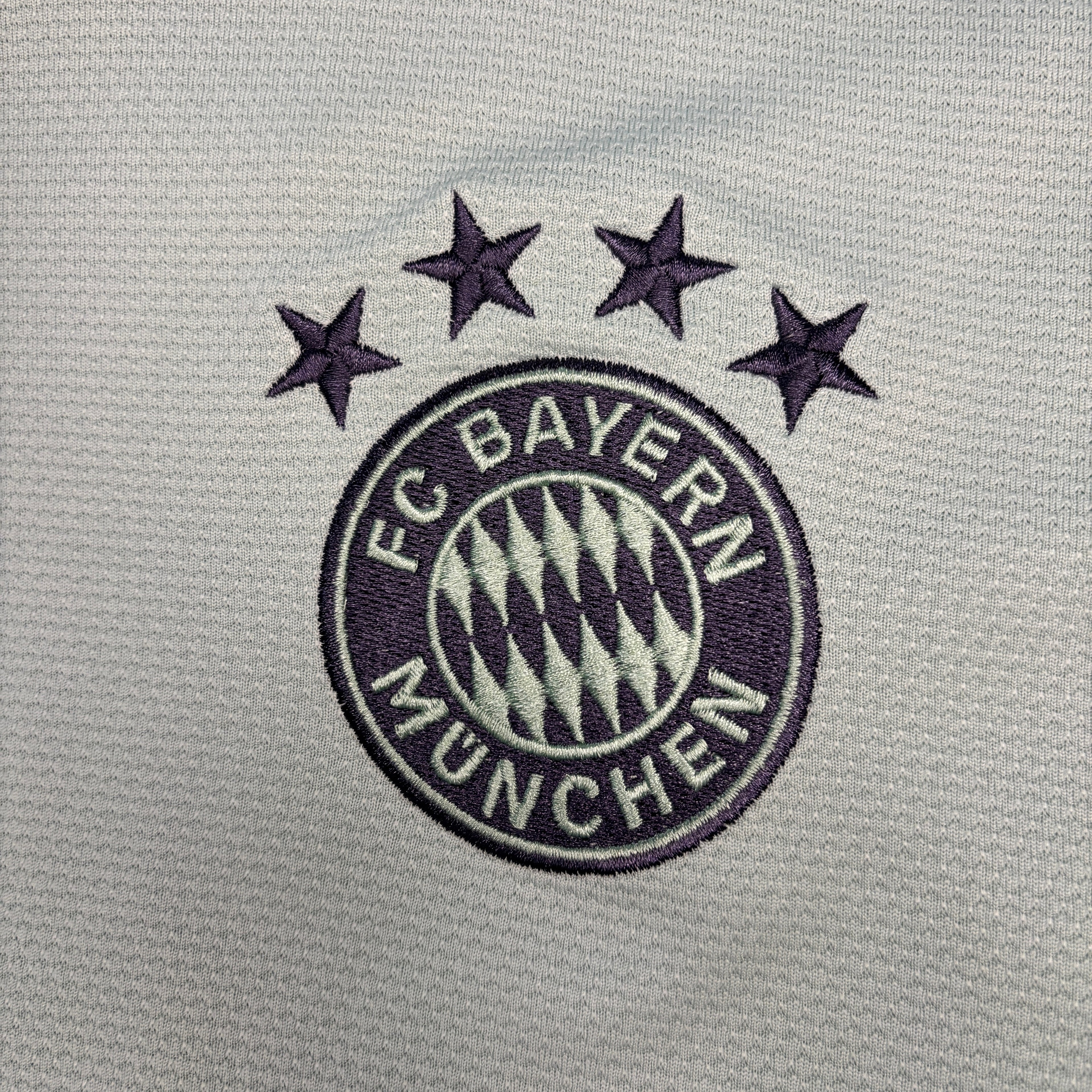 Bayern Munich Jersey Adidas Size 2XL 2018-19 Away