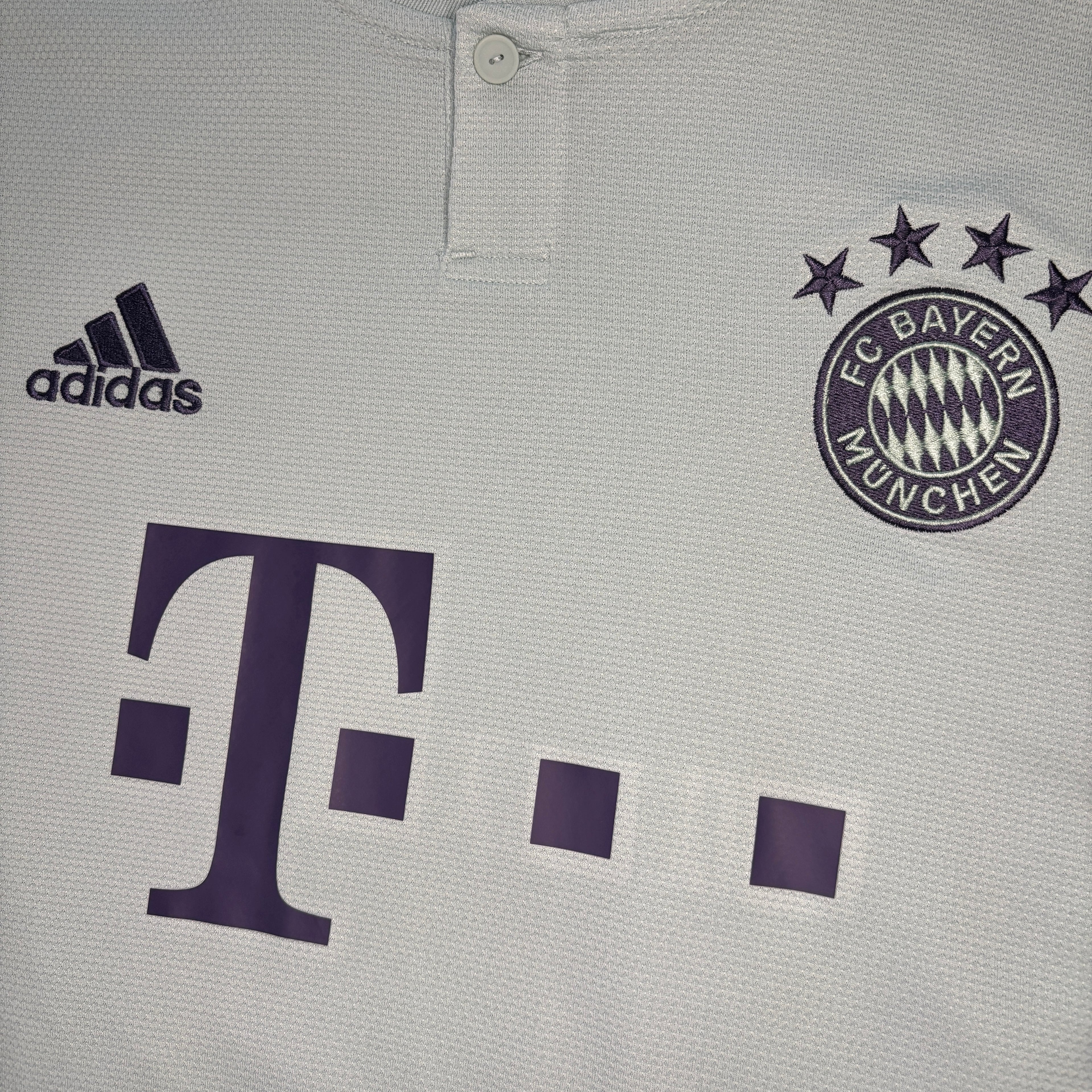 Bayern Munich Jersey Adidas Size 2XL 2018-19 Away